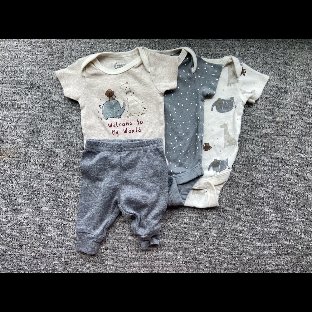 Newborn onesie lot with pants